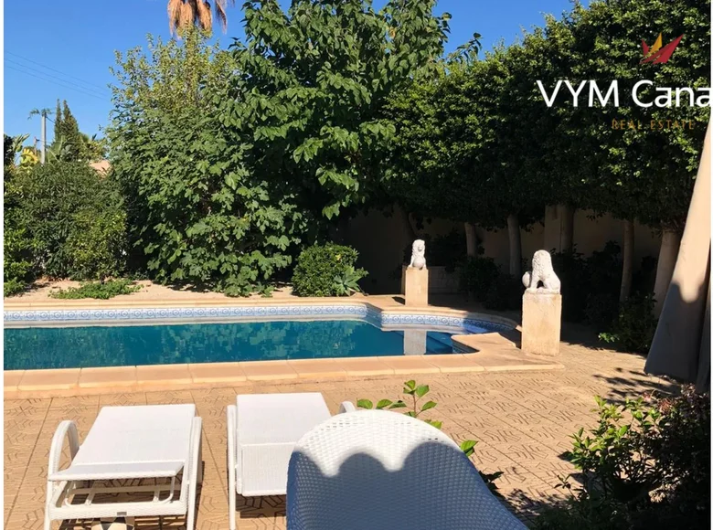 Вилла 3 спальни  lAlfas del Pi, Испания