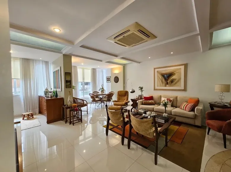 Квартира 3 спальни 130 м² Regiao Geografica Imediata do Rio de Janeiro, Бразилия