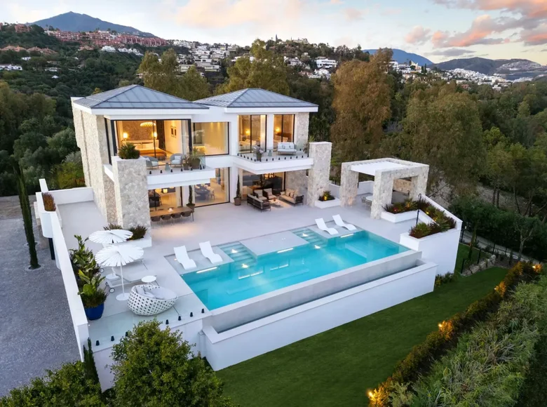 villa de 5 chambres 986 m² Benahavis, Espagne