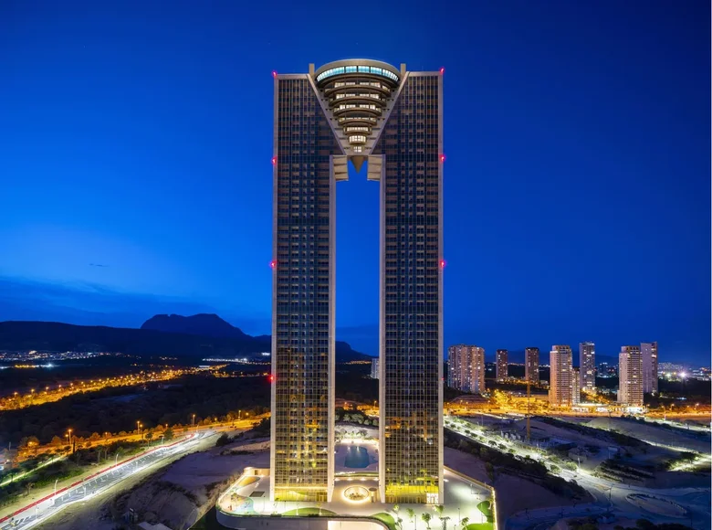 Mieszkanie 3 pokoi 216 m² Benidorm, Hiszpania