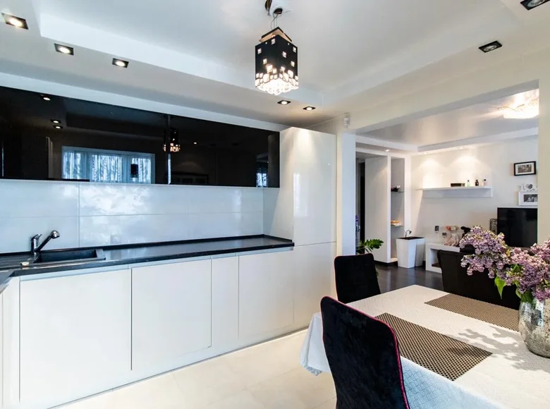 Квартира 3 комнаты 75 м² Минск, Беларусь