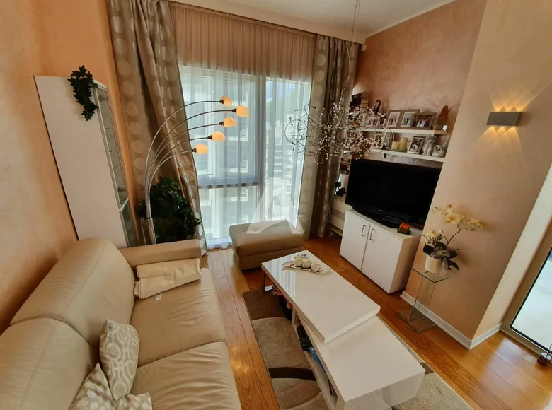 3 bedroom apartment 89 m² in Budva, Montenegro