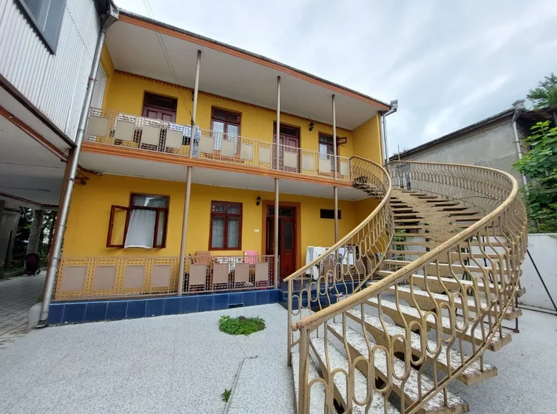 Casa 8 habitaciones 280 m² Batumi, Georgia