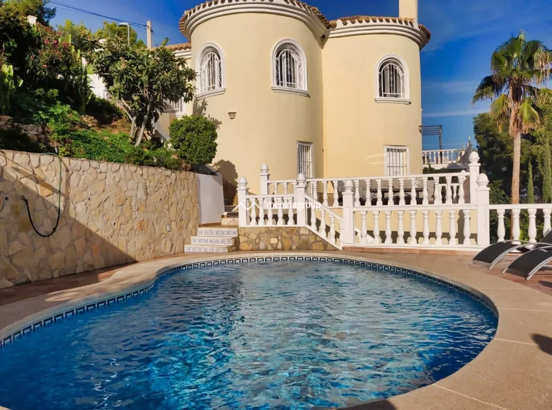 Villa de tres dormitorios 101 m² La Nucía, Španjolska