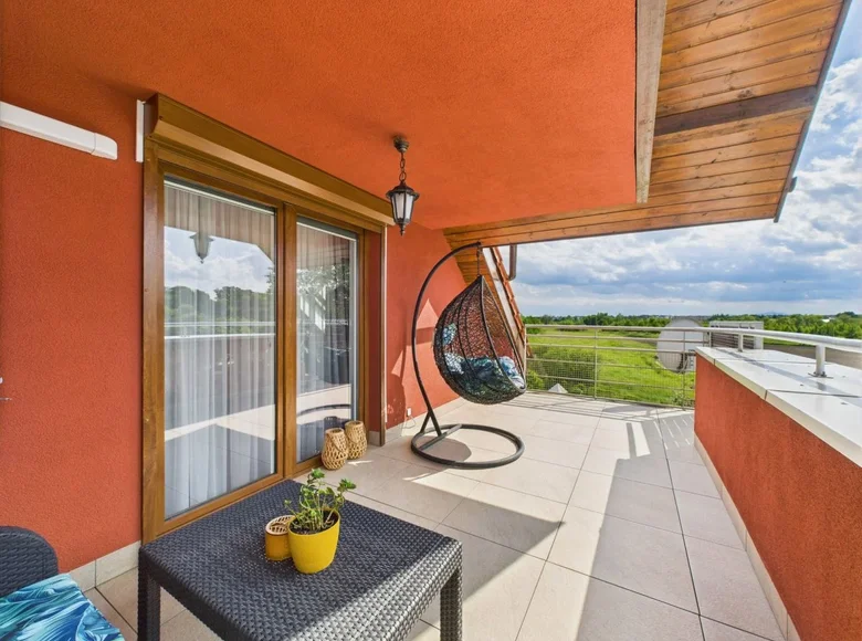 Квартира 3 комнаты 91 м² Вроцлав, Польша