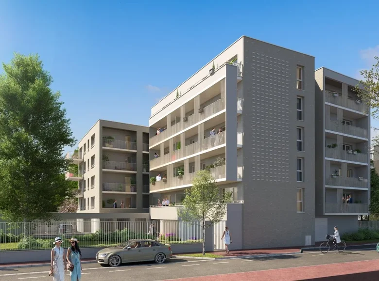 Commercial property  in Tourcoing, France