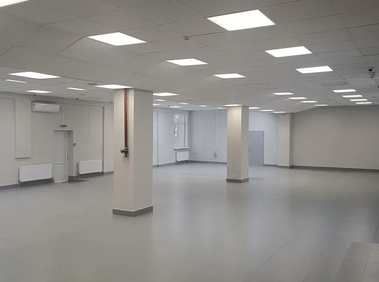 Tienda 216 m² en Slonim, Belarús