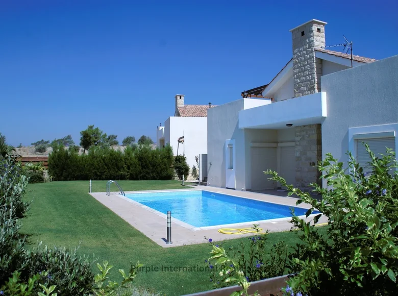 Villa de 2 dormitorios 112 m² Monagrouli, Chipre