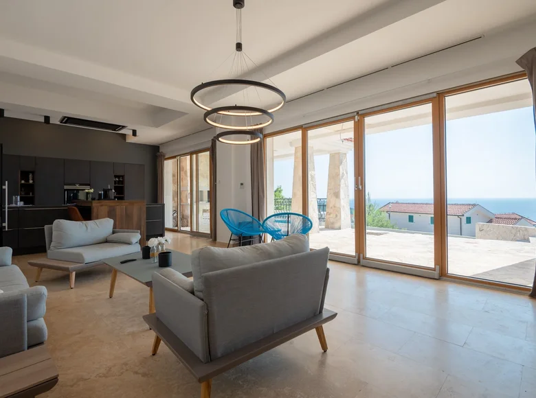 3 bedroom house 228 m² Lustica, Montenegro