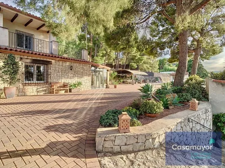 Chalet 345 m² Petrer, Spain