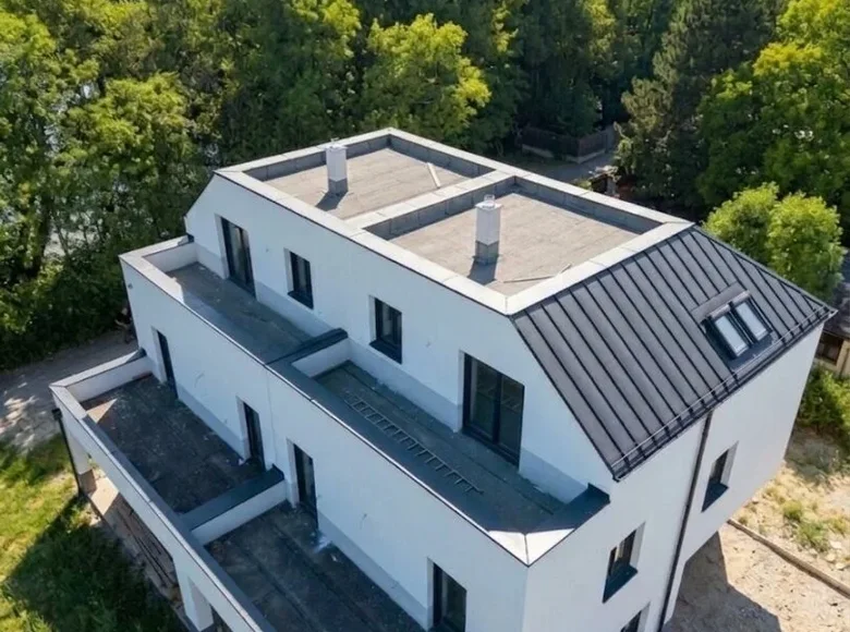 Дом 5 комнат  Wienersdorf, Австрия