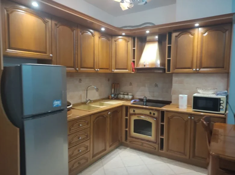 Mieszkanie 2 pokoi 65 m² Bashkia Durres, Albania