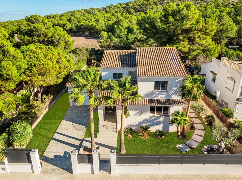 Castle 4 bedrooms 262 m² Santa Ponsa, Spain