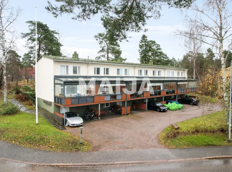 2 bedroom apartment 94 m² Helsinki sub-region, Finland