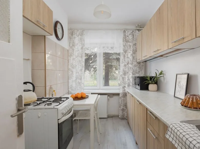 2 room apartment 46 m² Warsaw, Poland