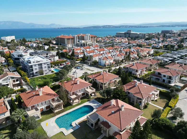 Dom 4 pokoi 145 m² Çeşme, Turcja