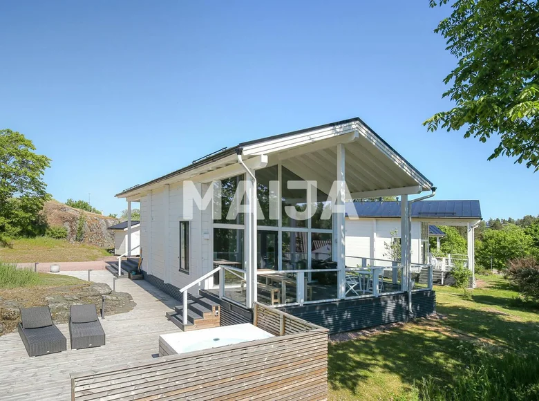 Дом 3 комнаты 74 м² Saunaniemi, Финляндия