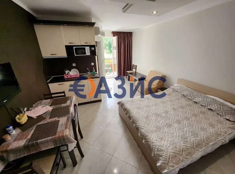 Квартира 34 м² Несебр, Болгария