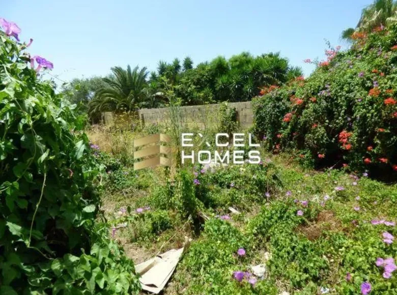 Grundstück 1 Schlafzimmer  Xewkija, Malta