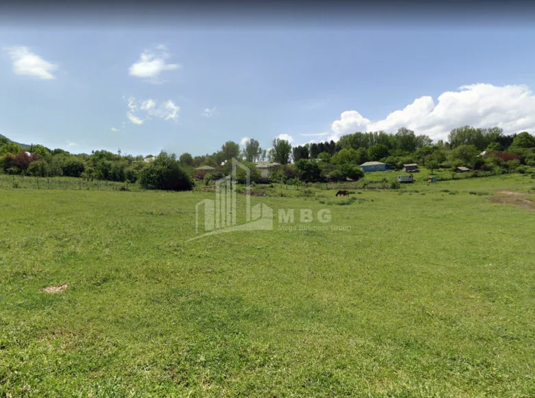 Atterrir 3 000 m² Tbilissi, Géorgie