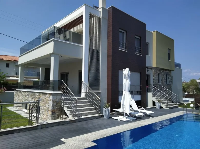5-Schlafzimmer-Villa 370 m² Nea Fokea, Griechenland