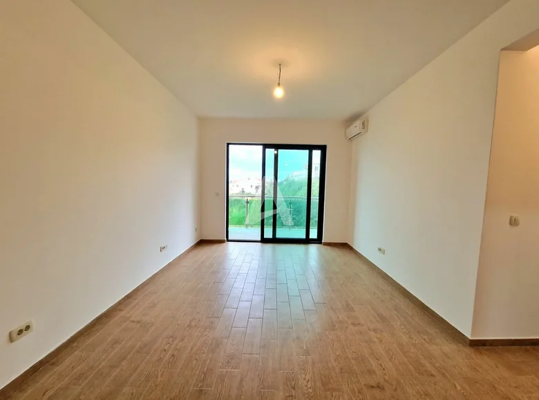 Wohnung 2 Schlafzimmer 81 m² Becici, Montenegro