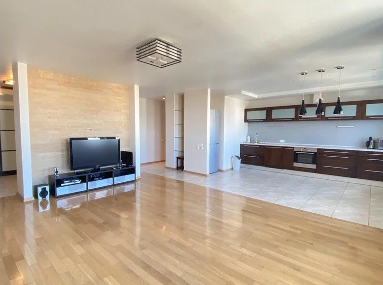 Mieszkanie 3 pokoi 108 m² Mińsk, Białoruś