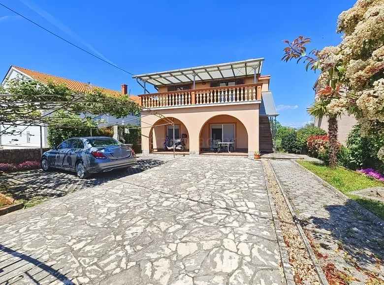 Dom 4 pokoi 220 m² Radici, Chorwacja