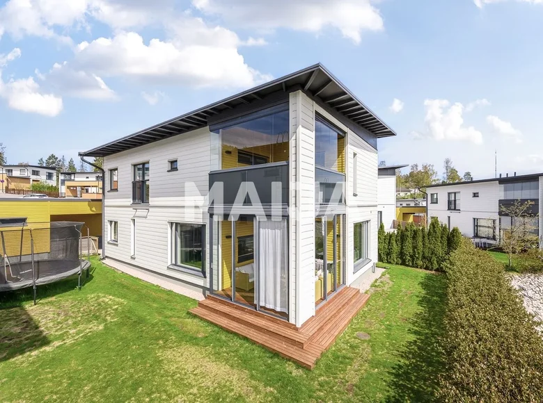 Дом 6 комнат 179 м² Helsinki sub region, Финляндия