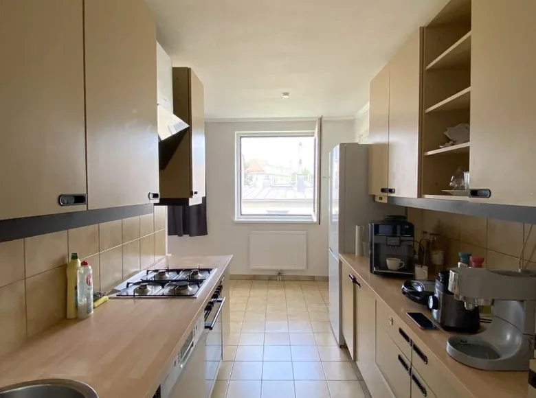 Квартира 3 комнаты  Вена, Австрия