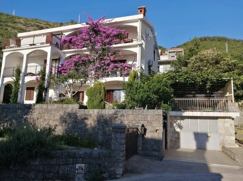 7 bedroom house  Przno, Montenegro