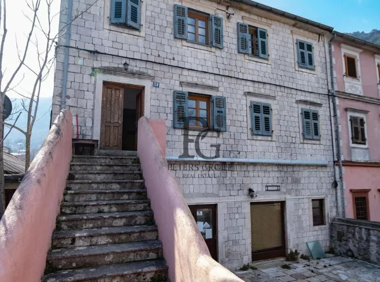 Haus 6 zimmer 300 m² Skaljari, Montenegro
