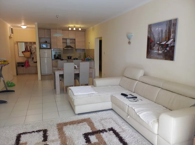 2 bedroom apartment 81 m² Budva, Montenegro