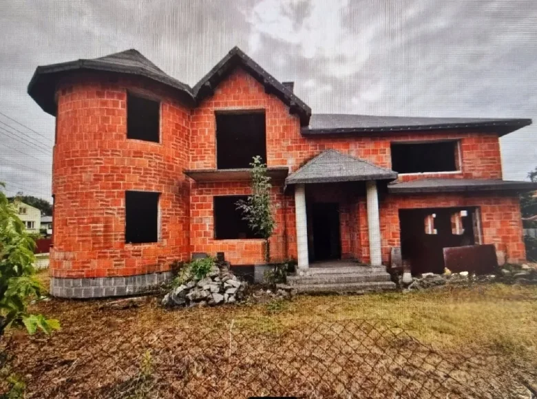 4 bedroom house 251 m² Marki, Poland