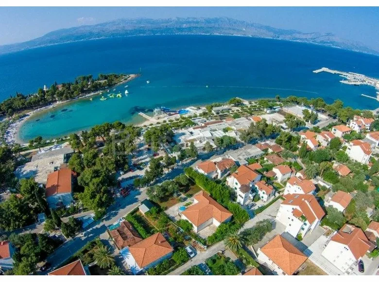 7 room house 320 m² Grad Supetar, Croatia