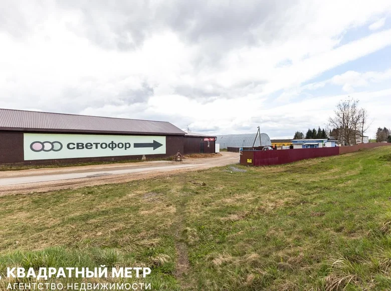 Tienda 1 420 m² en Ozyaritska Slabadski rural council, Belarús