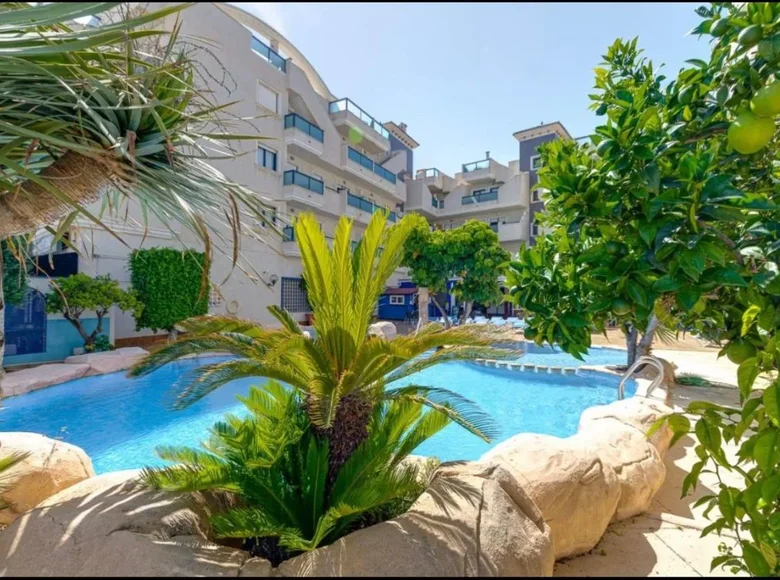 2-Schlafzimmer-Penthouse 67 m² Orihuela, Spanien