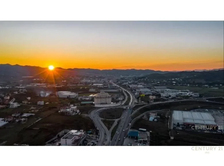 Parcelas 1 085 m² Kashar, Albania