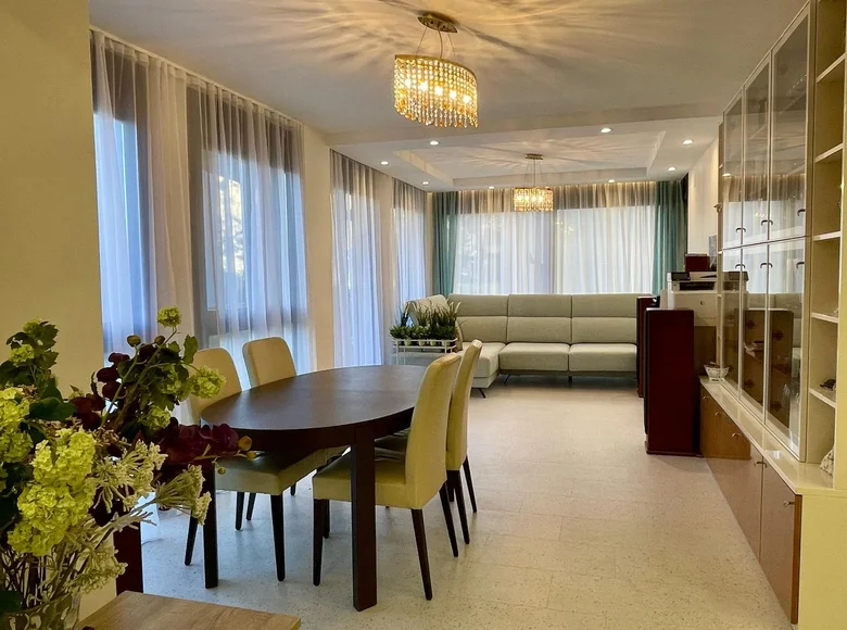 Mieszkanie 3 pokoi 120 m² Salou, Hiszpania