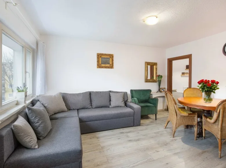 Mieszkanie 2 pokoi 38 m² Poznań, Polska