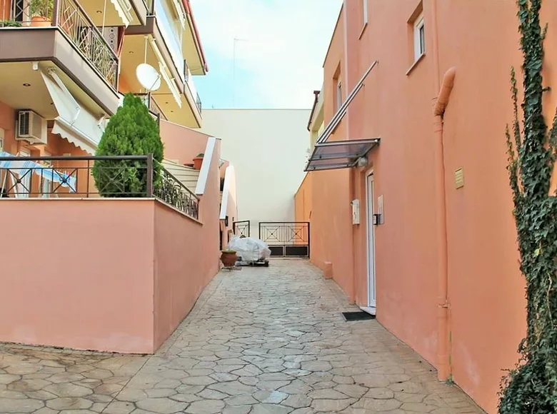 Szeregowiec 4 pokoi 200 m² Pavlos Melas Municipality, Grecja