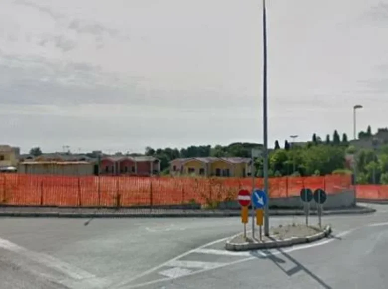 Haus 3 000 m² Porto Recanati, Italien