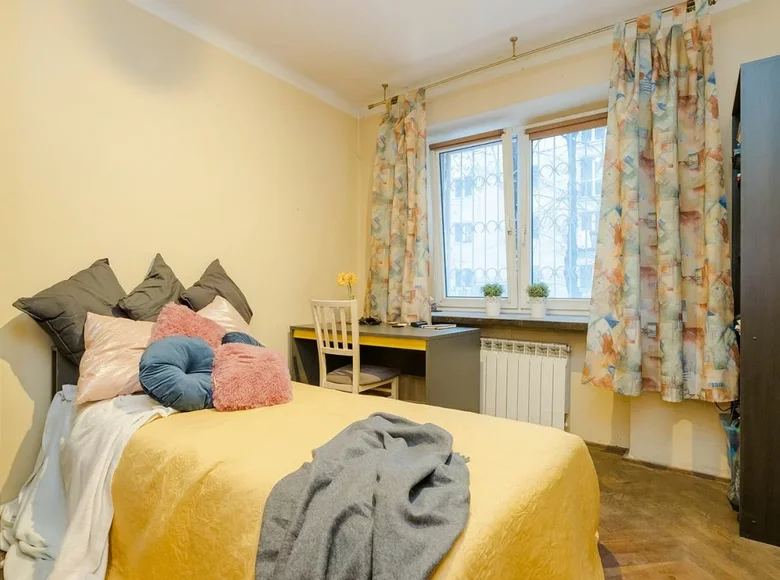 2 room apartment 45 m² Warsaw, Poland