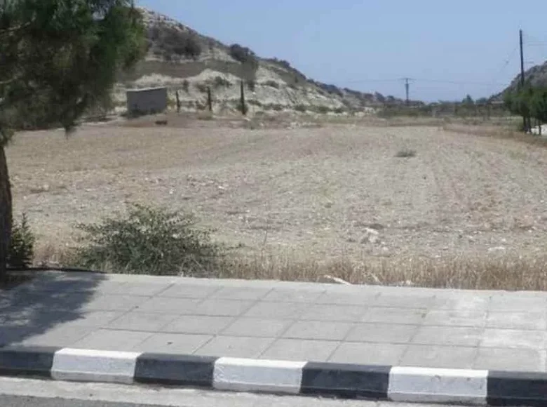 Atterrir  Agios Tychonas, Chypre