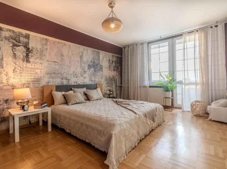 Квартира 2 комнаты 58 м² Лодзь, Польша