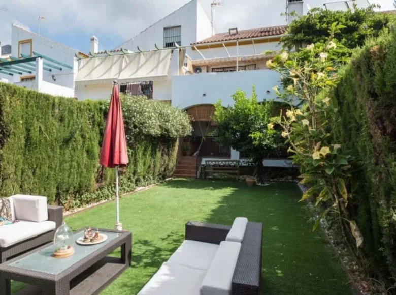 4 bedroom Villa  Ricmar, Spain