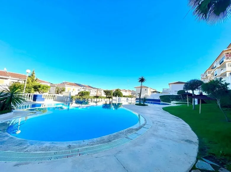 Kawalerka 37 m² Torrevieja, Hiszpania