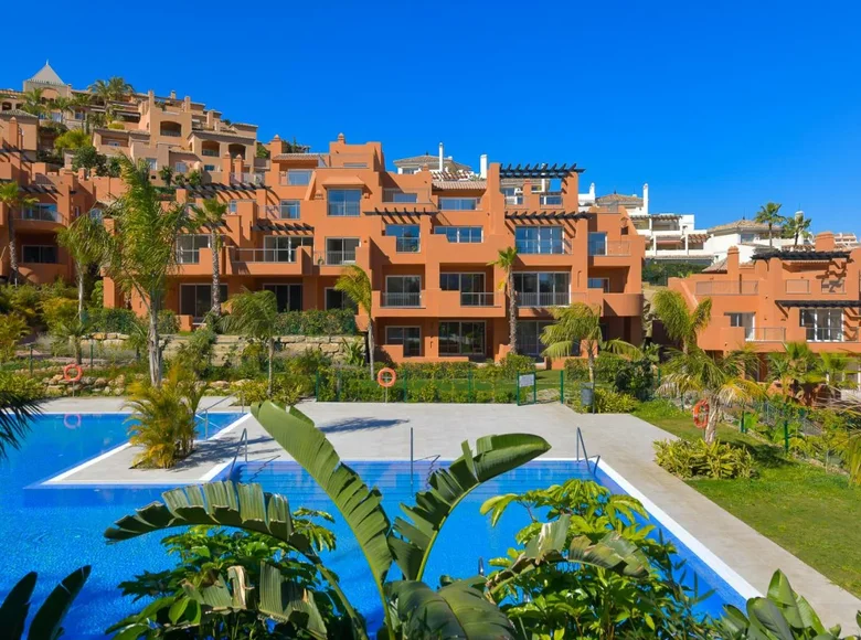 Квартира 2 спальни 100 м² Сан-Педро-Алькантара, Испания