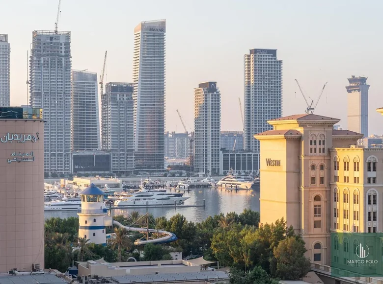 Mieszkanie 3 pokoi 1 645 m² Dubaj, Emiraty Arabskie