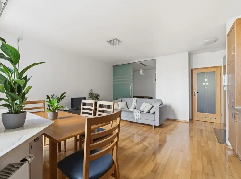 1 room apartment 38 m² Warsaw, Poland